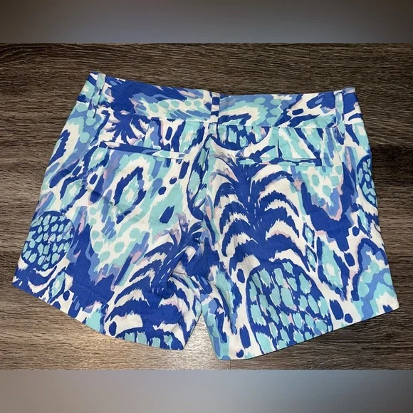 Lily Pulitzer’s Blues ‘The Callan Short’ 00, 5 inch inseam - Picture 4 of 4
